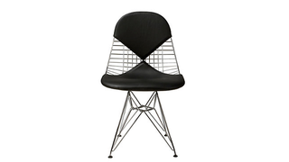 Illustration for article titled 20 Ways to Hack a Classic Eames Side Chair